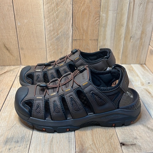 Skechers  MEN'S Relaxed Fit: Tresmen - Outseen Slip-On Sandals - Picture 2 of 10